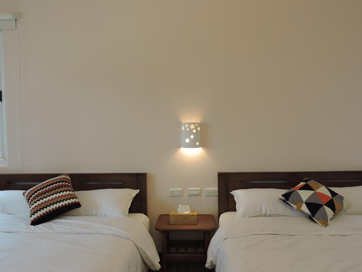 Deer House Bed & Breakfast Luye Exterior photo